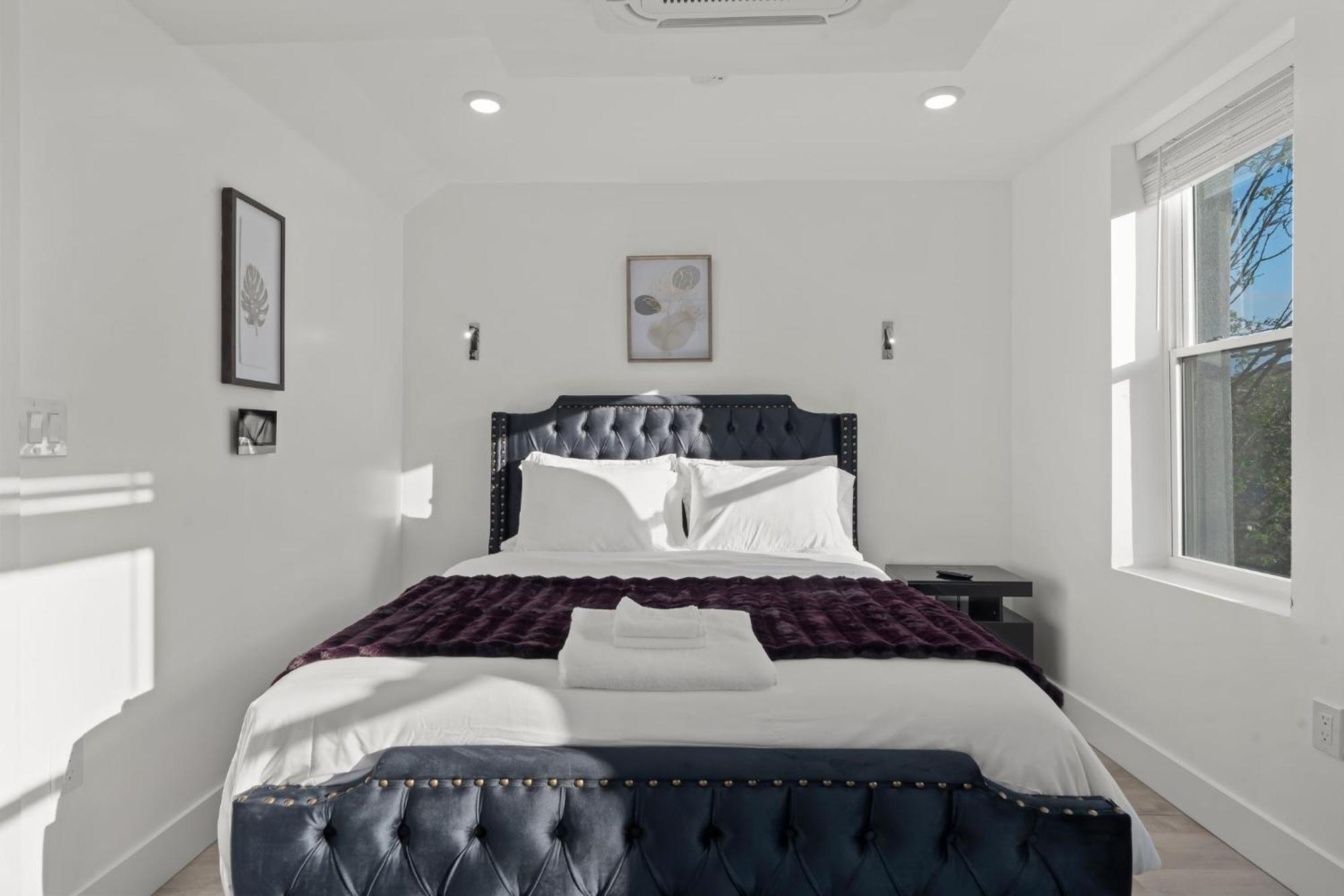 New Season Royals, Airport West Hotel Chester Værelse billede