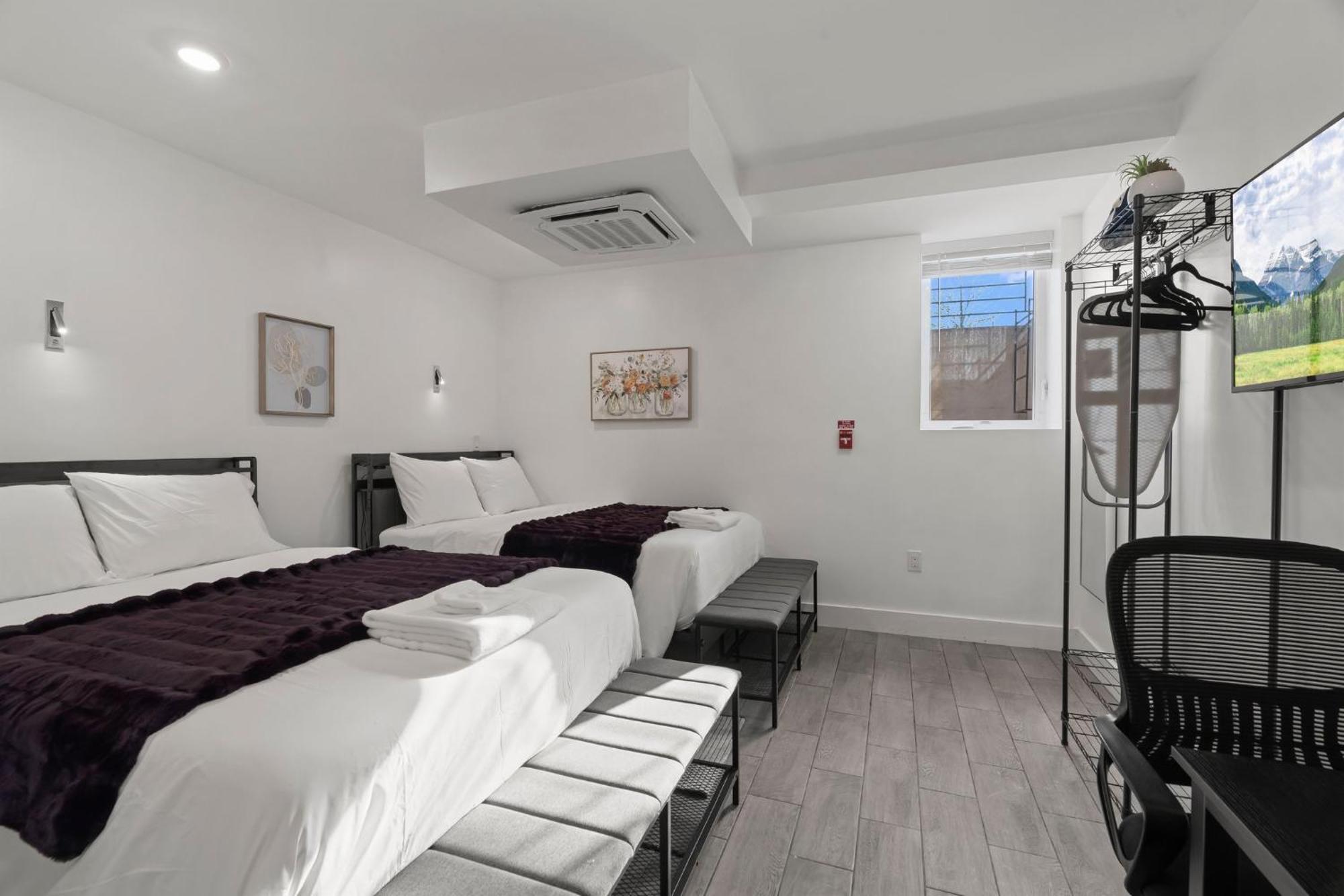 New Season Royals, Airport West Hotel Chester Værelse billede